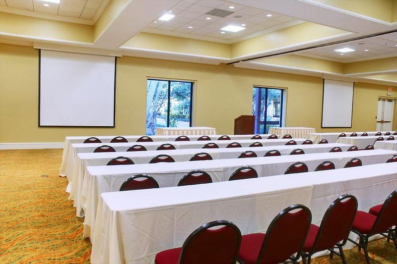 Courtyard By Marriott Sarasota/riverfront Hotel 3*